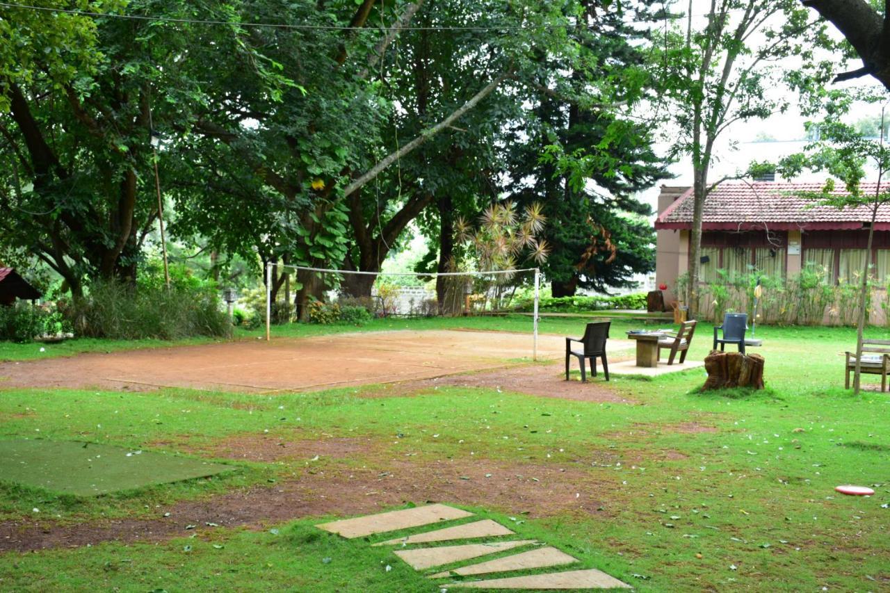 Zeenath Taj Gardens Hotel Yelagiri Exterior photo