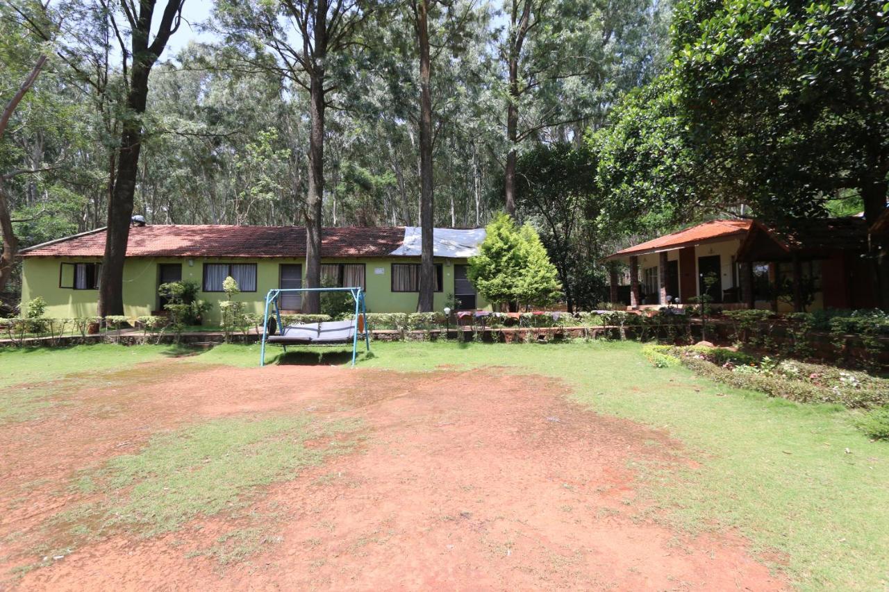 Zeenath Taj Gardens Hotel Yelagiri Exterior photo