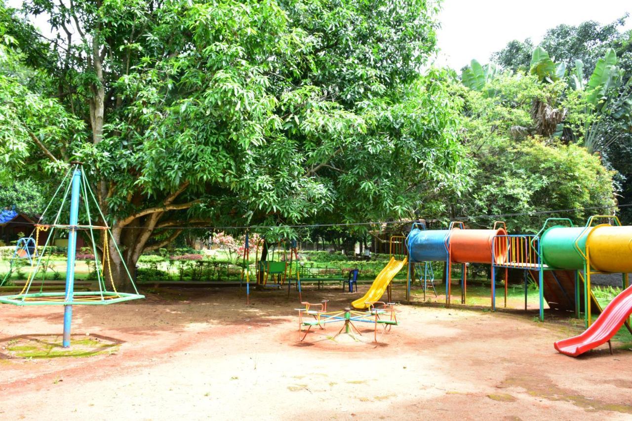 Zeenath Taj Gardens Yelagiri Exterior photo