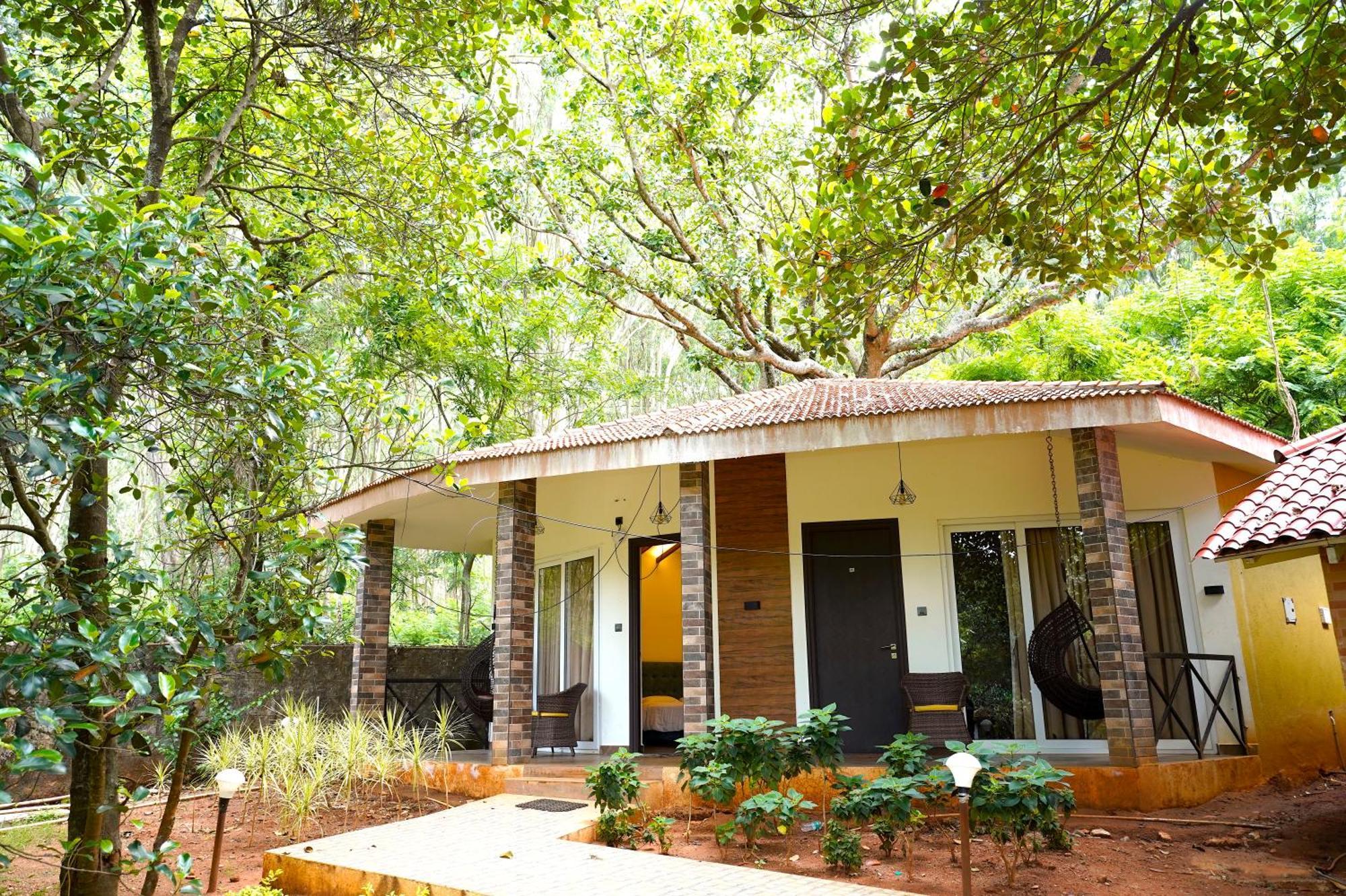 Zeenath Taj Gardens Hotel Yelagiri Exterior photo