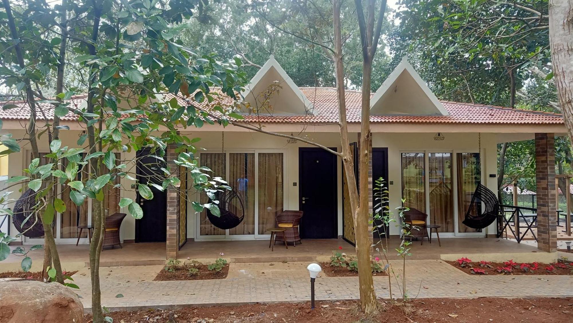 Zeenath Taj Gardens Yelagiri Room photo